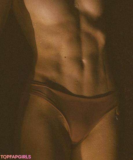 Niki nude leaked OnlyFans photo #38