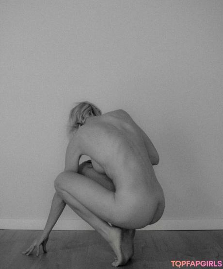 Niki nude leaked OnlyFans photo #48