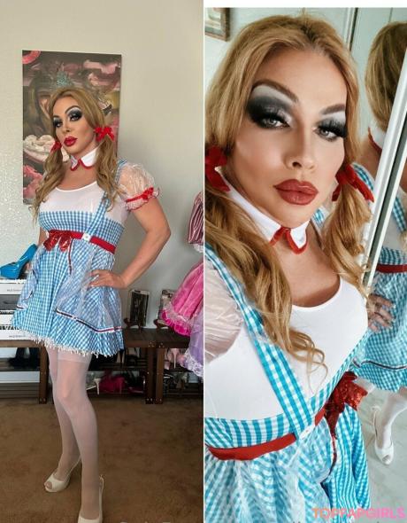 Nadiavalentine nude leaked OnlyFans photo #12