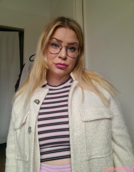 Glitterbabeprincess nude leaked OnlyFans photo #15