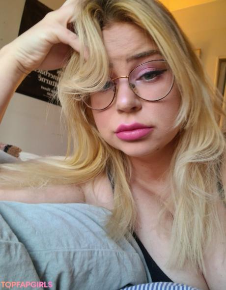 Glitterbabeprincess nude leaked OnlyFans photo #6