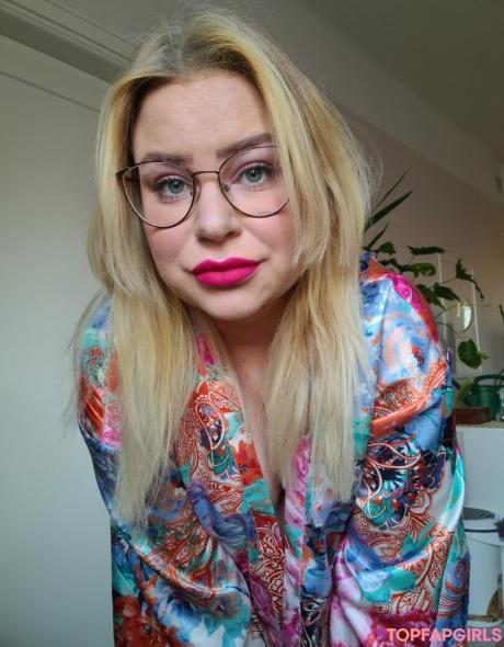 Glitterbabeprincess nude leaked OnlyFans photo #8