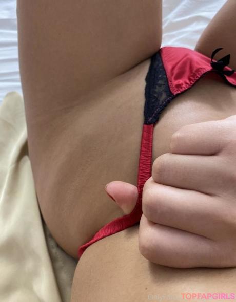Alyssia_kent nude leaked OnlyFans photo #14