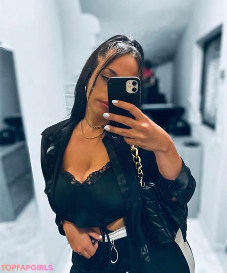 Chrysanthie nude leaked OnlyFans photo #17