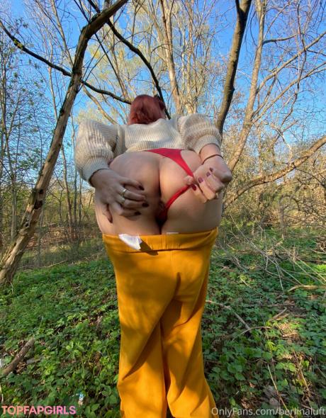 Berlinaluft nude leaked OnlyFans photo #25