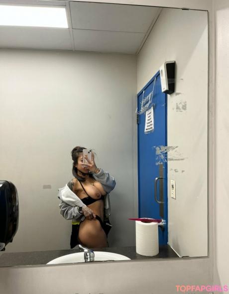 Masmilkyway nude leaked OnlyFans photo #2