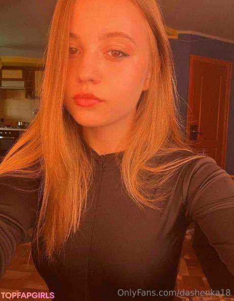 Dashenka18 nude leaked OnlyFans photo #1