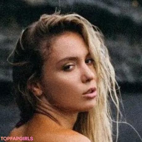 Polina nude leaked OnlyFans photo #16
