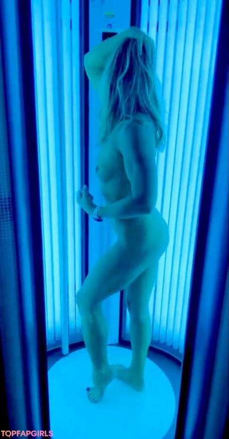 Renee nude leaked OnlyFans photo #2