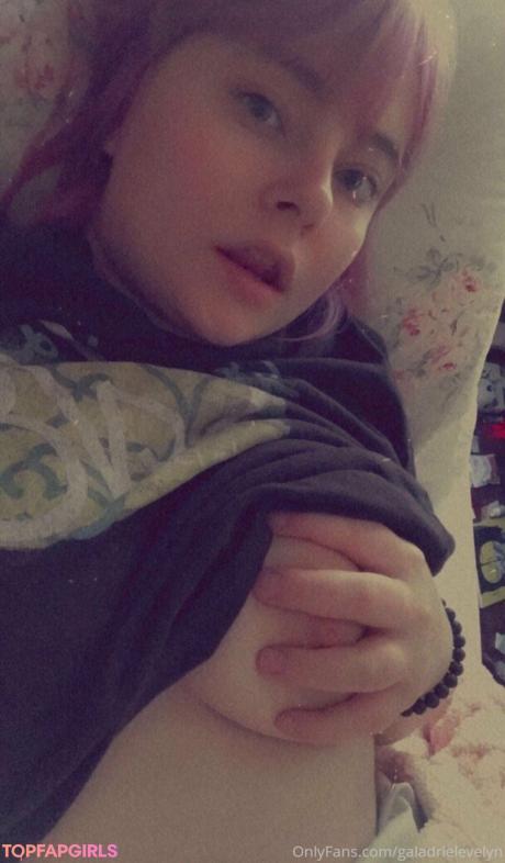 Galadrielevelyn nude leaked OnlyFans photo #21