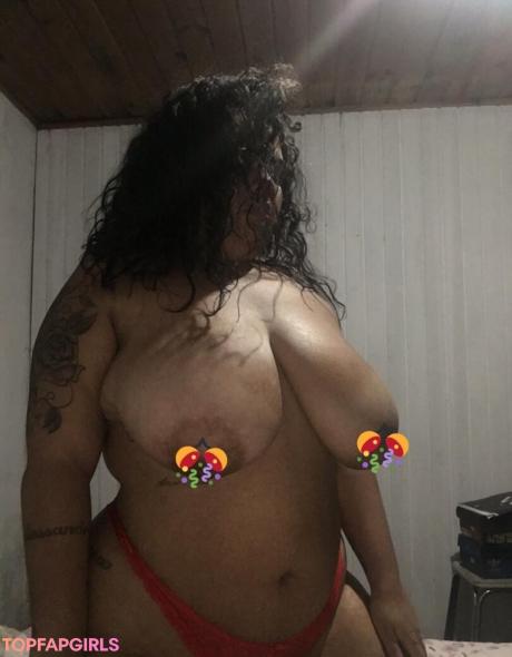 Gabizinhasafis nude leaked OnlyFans photo #10