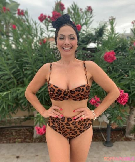 Tonia nude leaked OnlyFans photo #10