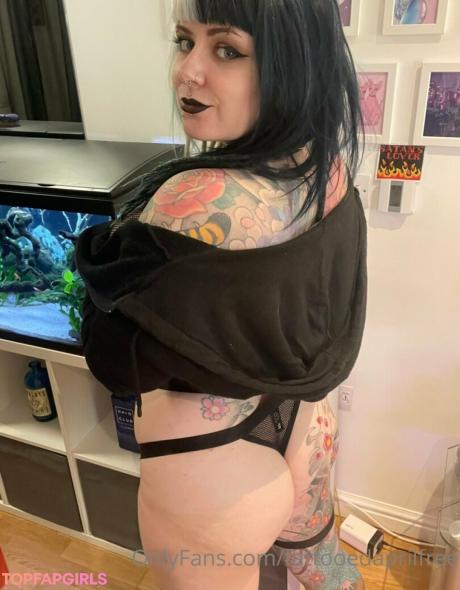 Tattooedaprilfree nude leaked OnlyFans photo #84
