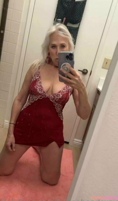 Hannahandsuzie nude leaked OnlyFans photo #125