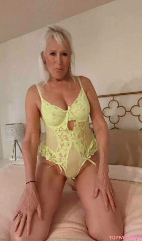 Hannahandsuzie nude leaked OnlyFans photo #130