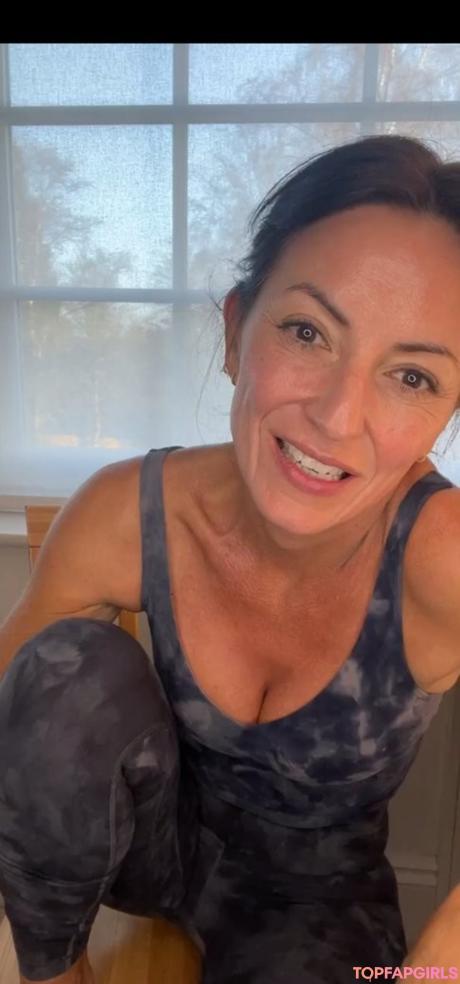 Davina nude leaked OnlyFans photo #12