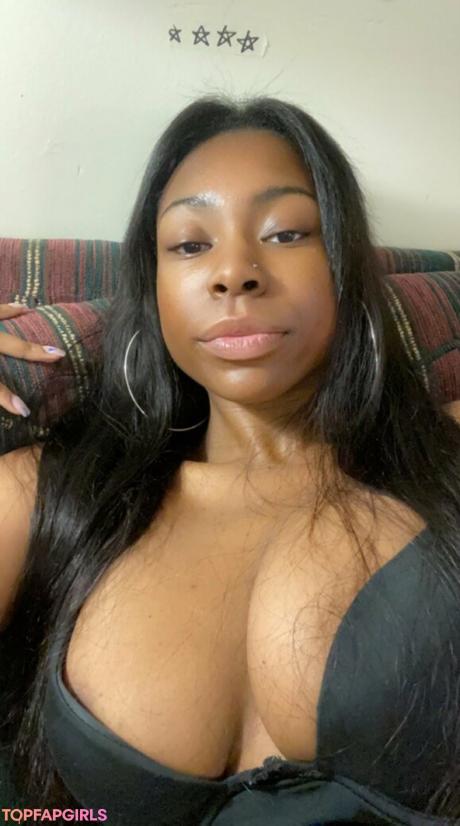 Annah nude leaked OnlyFans photo #8