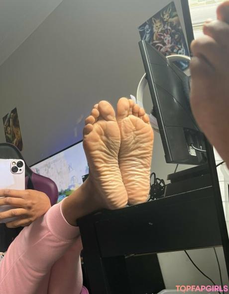 Littleebonyfeet nude leaked OnlyFans photo #171