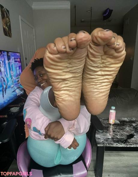 Littleebonyfeet nude leaked OnlyFans photo #264