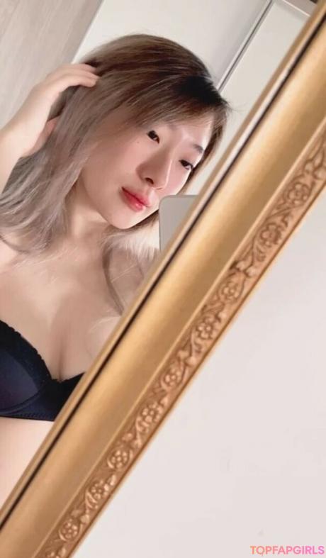 Yukimochi nude leaked OnlyFans photo #4