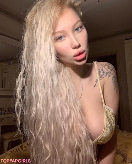 Sophia nude leaked OnlyFans photo #18