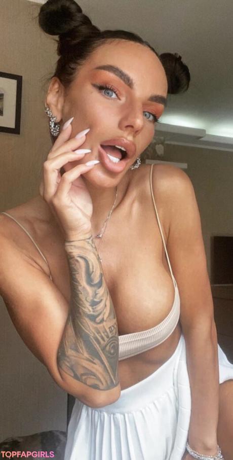 Alisa.in.wonderland nude leaked OnlyFans pic