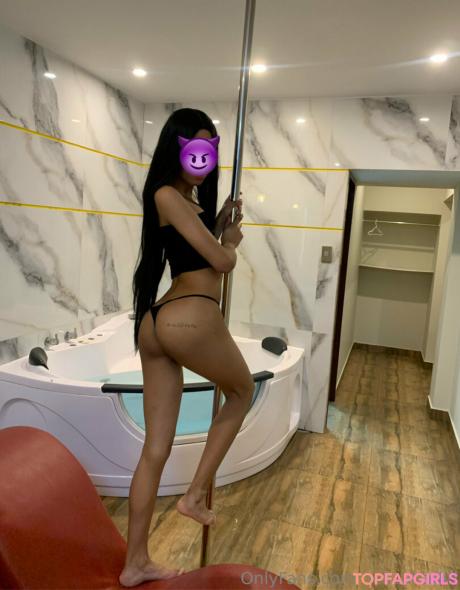 Bellaahadid nude leaked OnlyFans photo #28