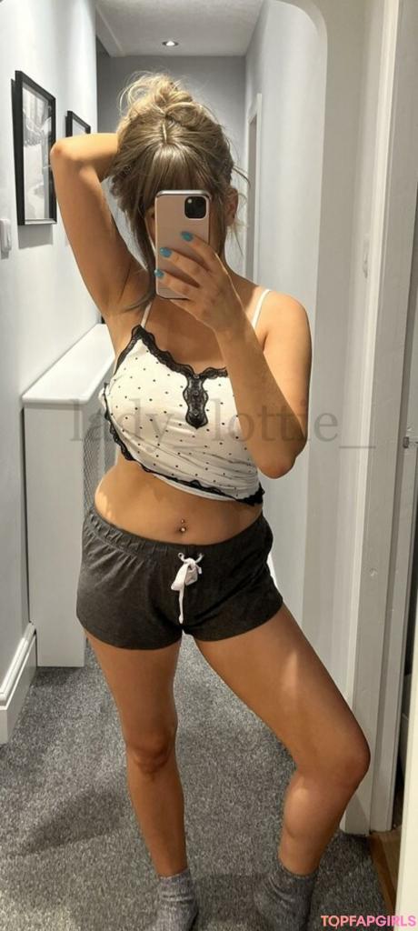 Lady nude leaked OnlyFans photo #42