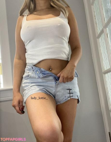 Lady nude leaked OnlyFans photo #48