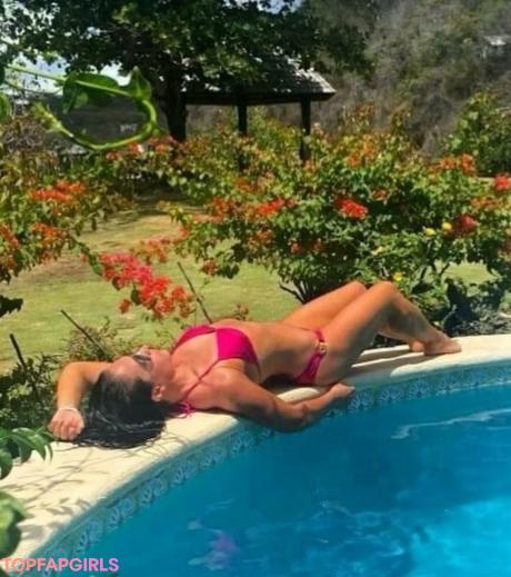 Emily nude leaked OnlyFans photo #7