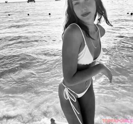 Eloise nude leaked OnlyFans photo #10