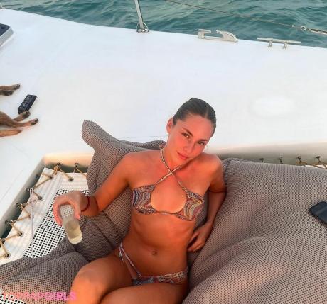 Eloise nude leaked OnlyFans photo #20