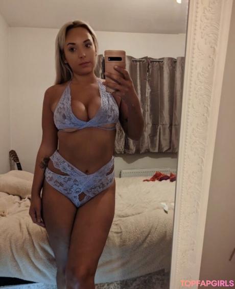 Admire_amii nude leaked OnlyFans photo #3