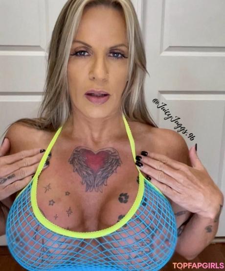 Juicy nude leaked OnlyFans photo #4
