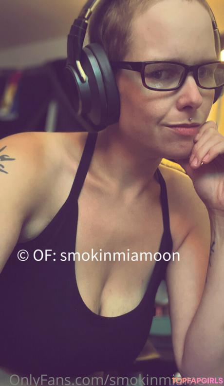 Smokinmiamoon nude leaked OnlyFans photo #19