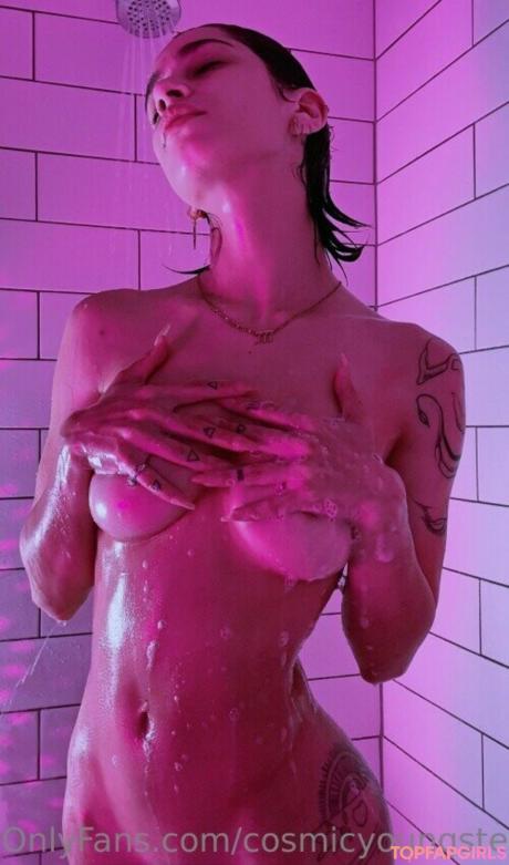 Cosmicyoungster nude leaked OnlyFans photo #6