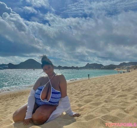 Marta nude leaked OnlyFans photo #12