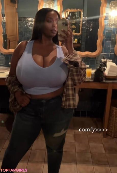 Marta nude leaked OnlyFans photo #17