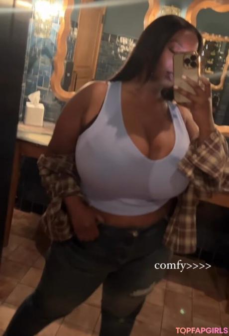 Marta nude leaked OnlyFans photo #18