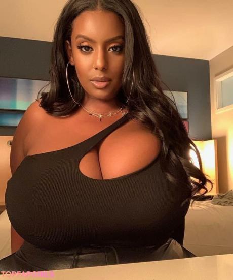 Marta nude leaked OnlyFans photo #6