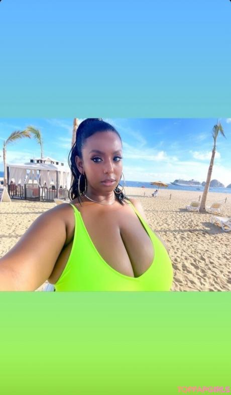 Marta nude leaked OnlyFans photo #7