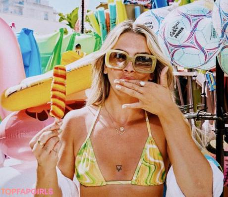 Louisa nude leaked OnlyFans photo #59