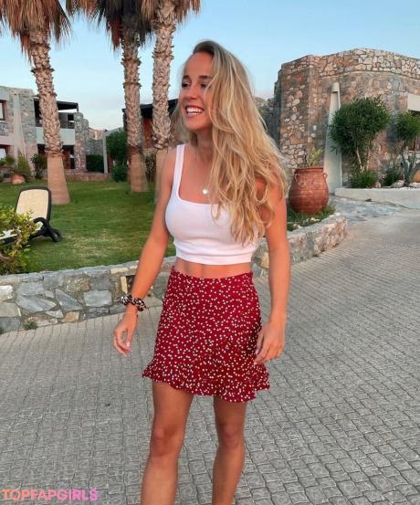 Giulia nude leaked OnlyFans photo #4