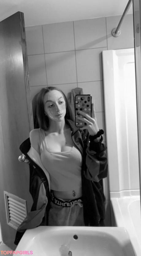 FrontDeskLady nude leaked OnlyFans photo #5