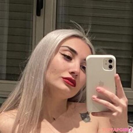 Caro nude leaked OnlyFans photo #5
