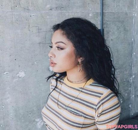 Kiana nude leaked OnlyFans photo #25