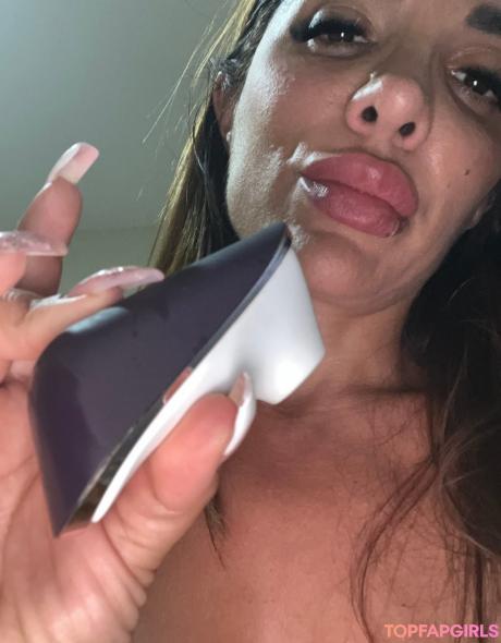 Sonia nude leaked OnlyFans photo #17