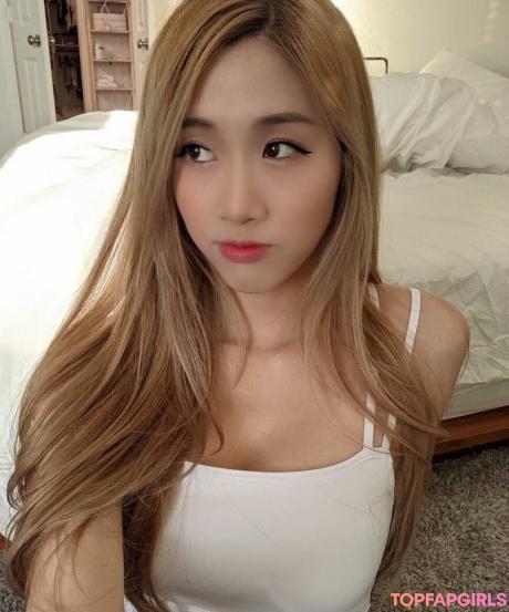 Yougelly nude leaked OnlyFans photo #18