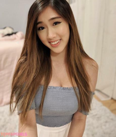 Yougelly nude leaked OnlyFans photo #4