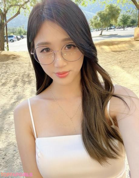 Yougelly nude leaked OnlyFans photo #49